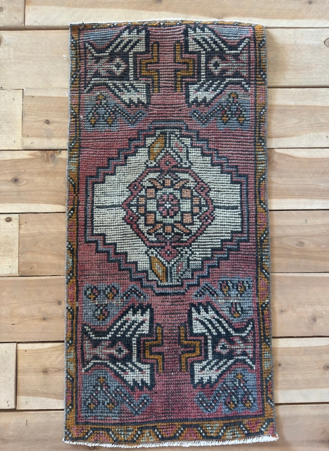 Malatya Mini Turkish Rug | 1’6” x 3’