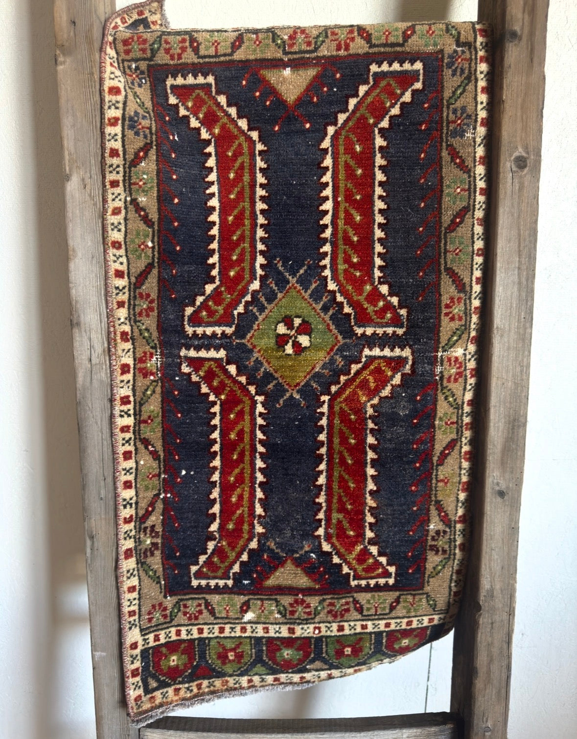 Sinai Mini Turkish Rug | 1’5” x 2’10”