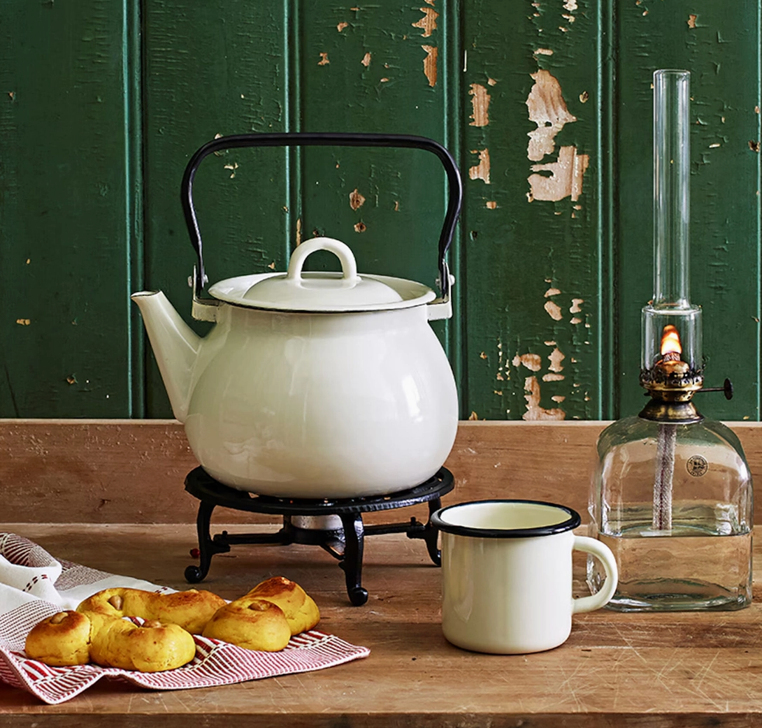 Enamel Country Kettle